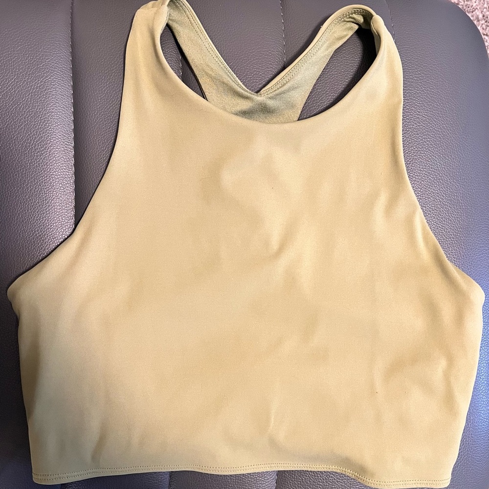 Midi cropped sports bra. GUC